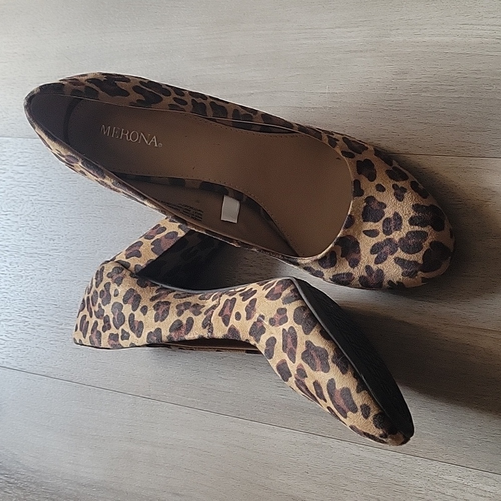 Merona women's leopard print heels size 8.5
